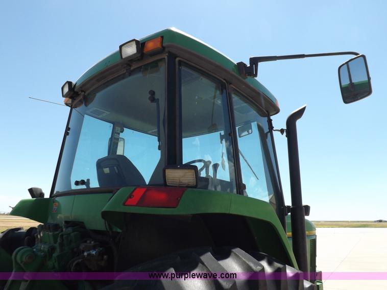 image for item H9165 1994 John Deere 7800 tractor