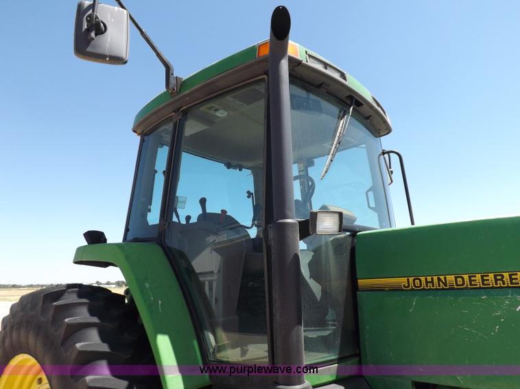 image for item H9165 1994 John Deere 7800 tractor