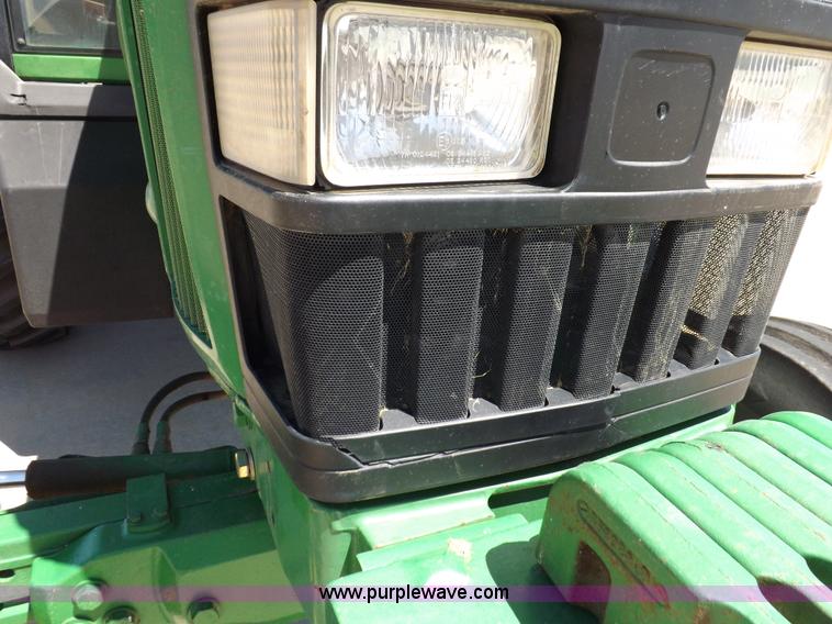 image for item H9165 1994 John Deere 7800 tractor