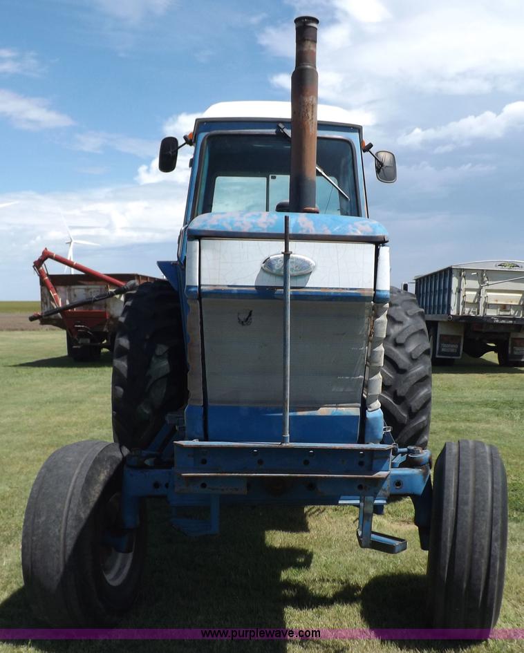 image for item H9169 Ford TW25 tractor