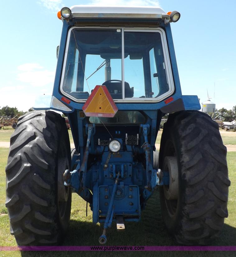 image for item H9169 Ford TW25 tractor