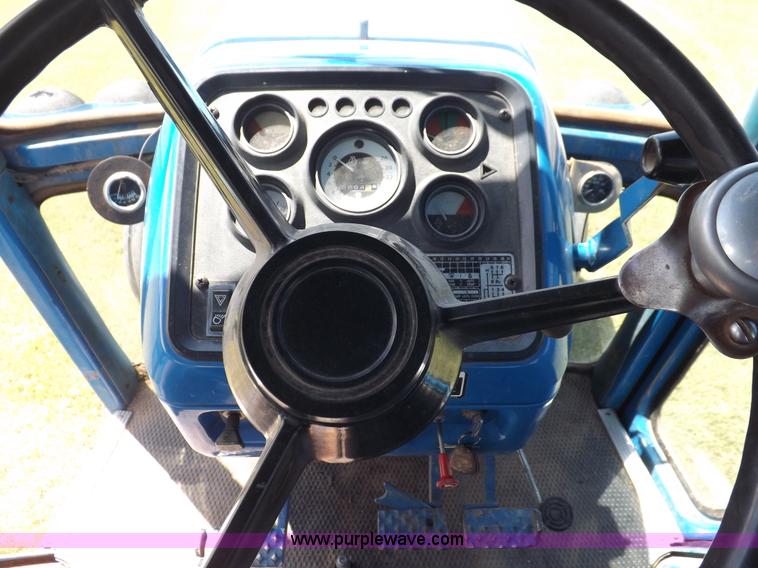 image for item H9169 Ford TW25 tractor