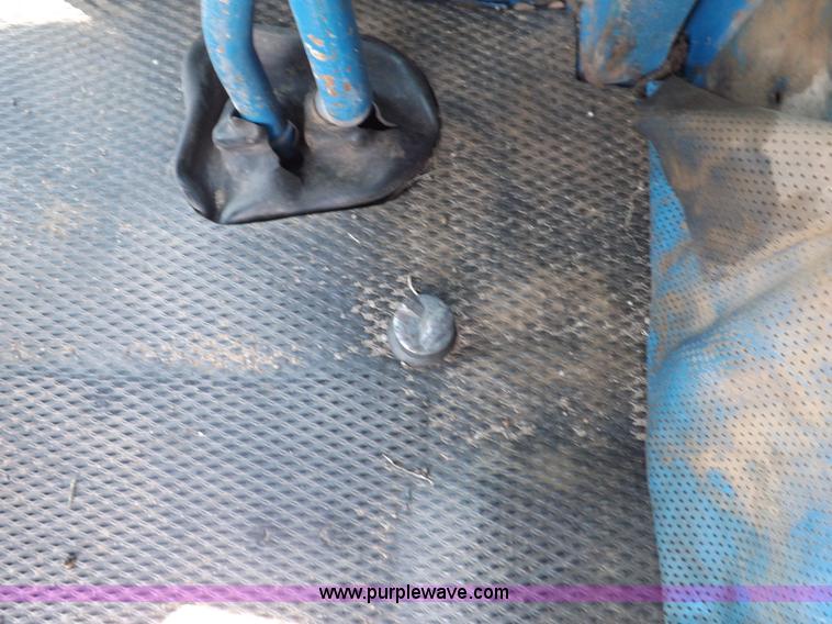 image for item H9169 Ford TW25 tractor