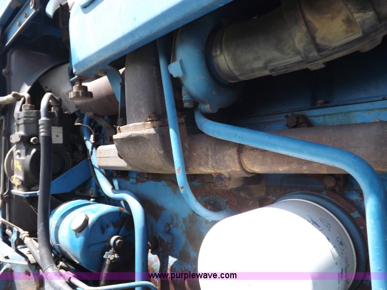 image for item H9169 Ford TW25 tractor