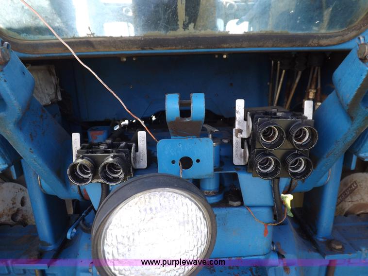 image for item H9169 Ford TW25 tractor