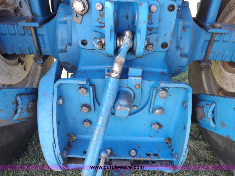 image for item H9169 Ford TW25 tractor