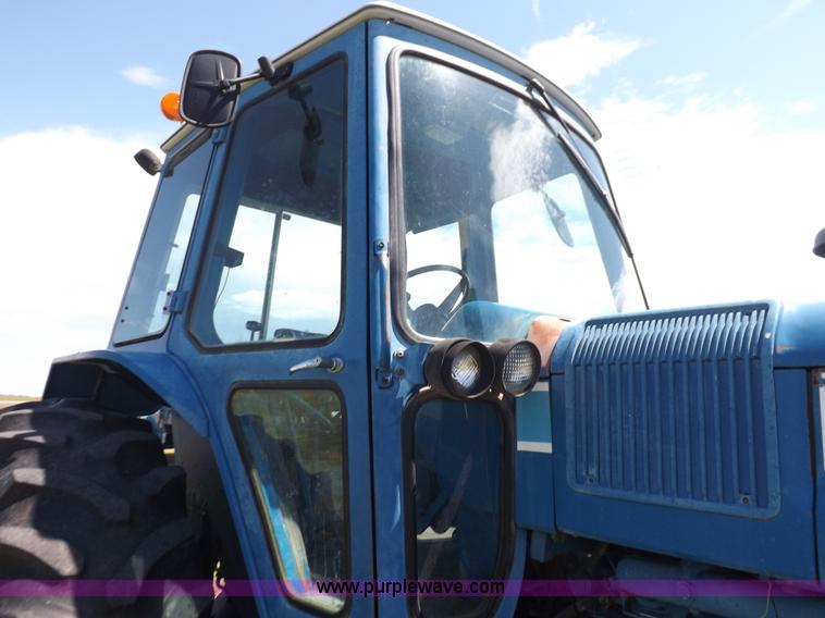 image for item H9169 Ford TW25 tractor