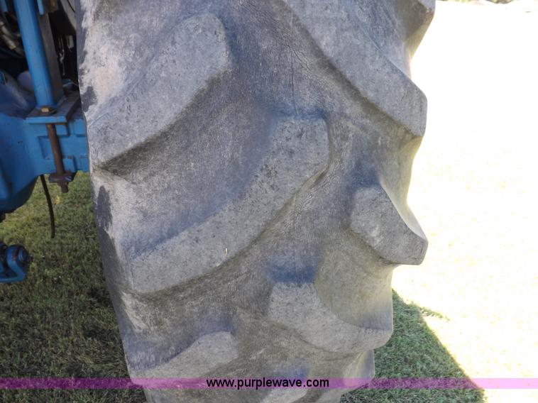 image for item H9169 Ford TW25 tractor