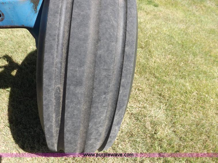 image for item H9169 Ford TW25 tractor