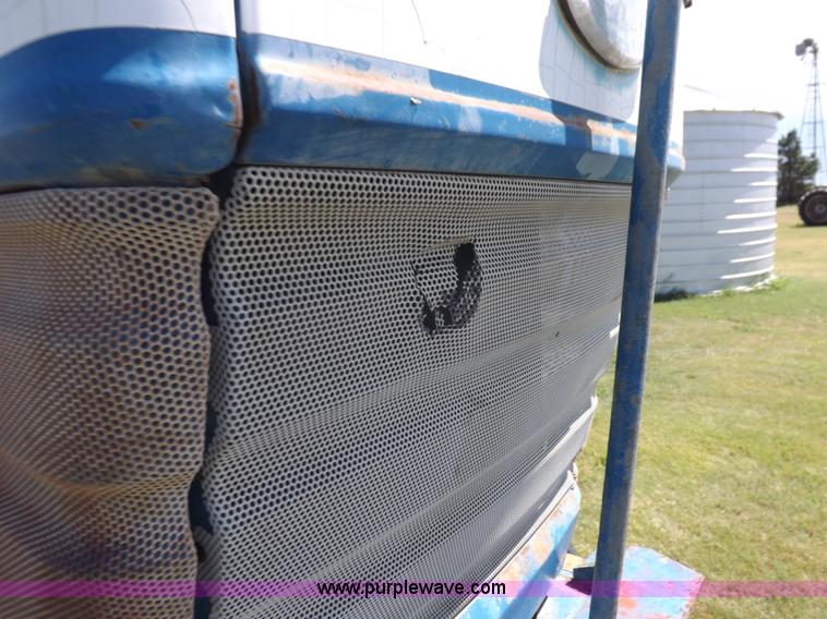 image for item H9169 Ford TW25 tractor