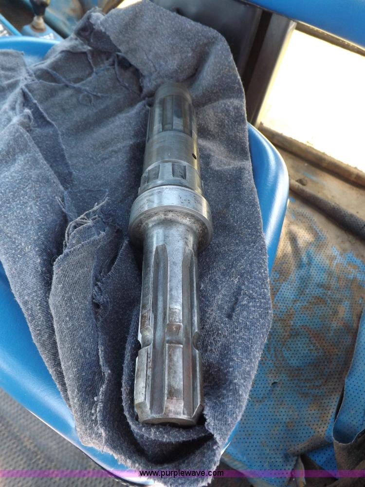 image for item H9169 Ford TW25 tractor