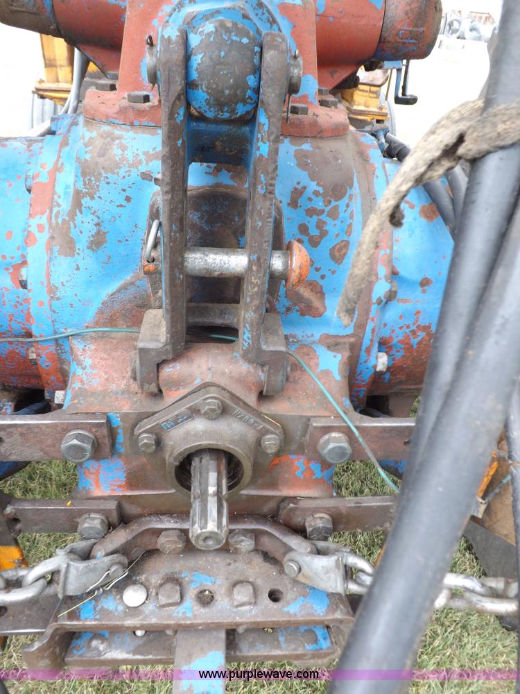 image for item H9177 1969 Ford 5000 tractor