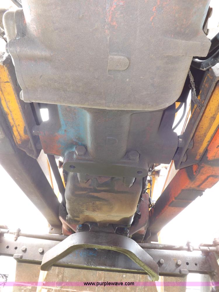 image for item H9177 1969 Ford 5000 tractor