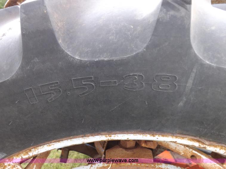 image for item H9177 1969 Ford 5000 tractor