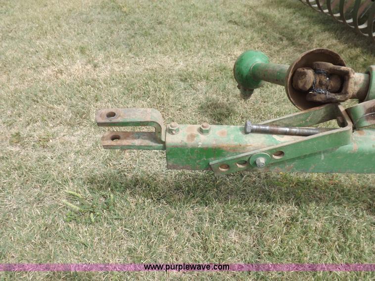 image for item H9178 John Deere 24T square baler