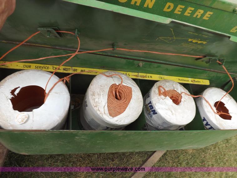 image for item H9178 John Deere 24T square baler