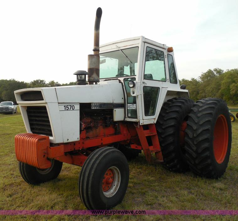 image for item I3421 1976 Case 1570 Spirit of 76 tractor