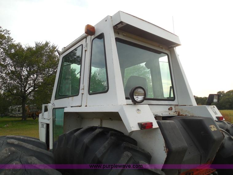 image for item I3421 1976 Case 1570 Spirit of 76 tractor