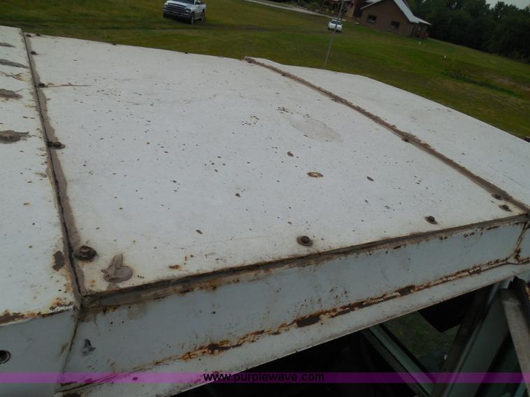 image for item I3421 1976 Case 1570 Spirit of 76 tractor