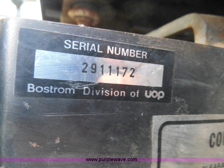 image for item I3421 1976 Case 1570 Spirit of 76 tractor