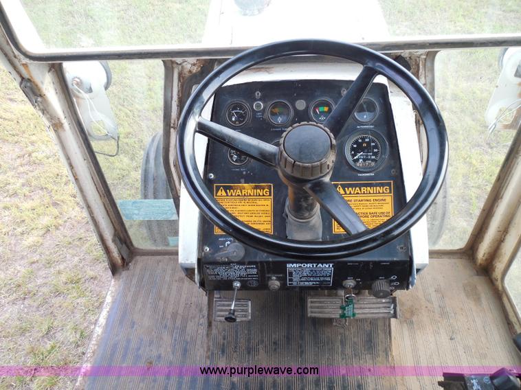 image for item I3421 1976 Case 1570 Spirit of 76 tractor