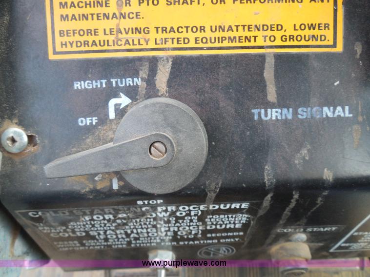 image for item I3421 1976 Case 1570 Spirit of 76 tractor