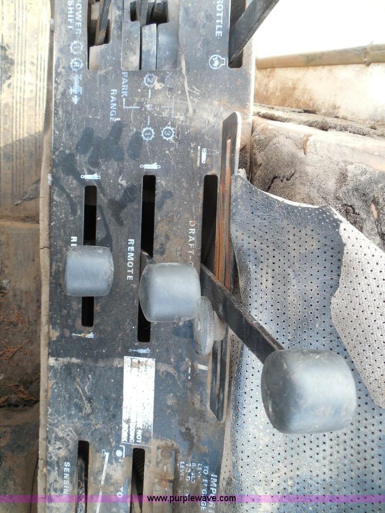 image for item I3421 1976 Case 1570 Spirit of 76 tractor