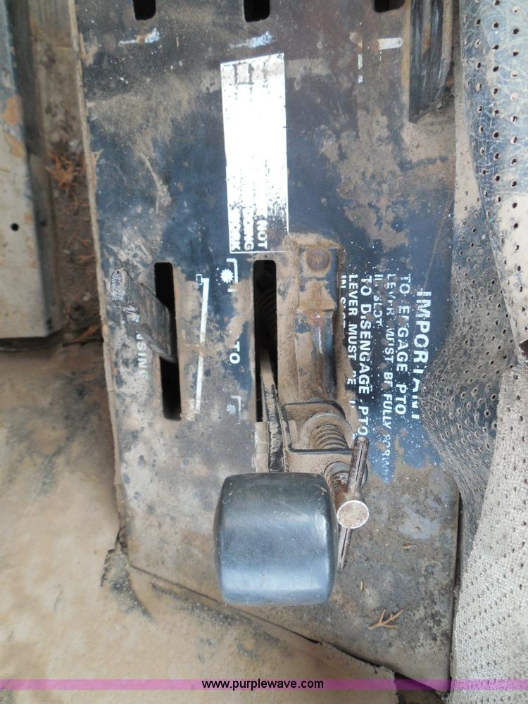 image for item I3421 1976 Case 1570 Spirit of 76 tractor