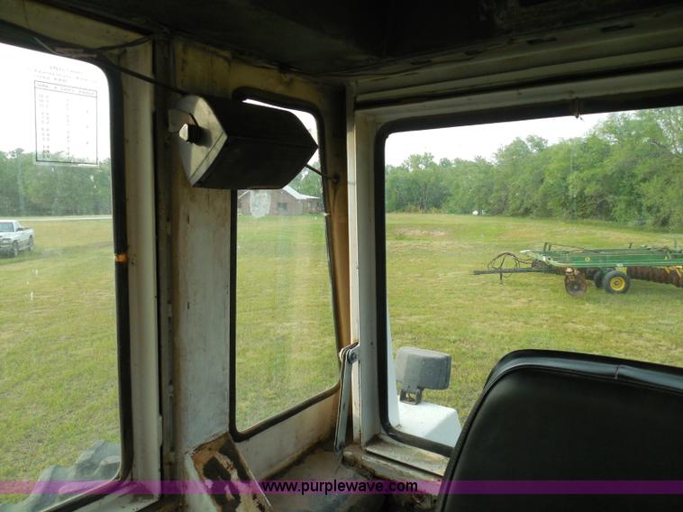 image for item I3421 1976 Case 1570 Spirit of 76 tractor