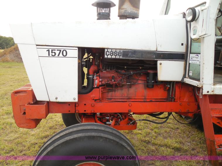 image for item I3421 1976 Case 1570 Spirit of 76 tractor