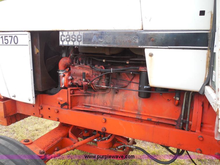 image for item I3421 1976 Case 1570 Spirit of 76 tractor