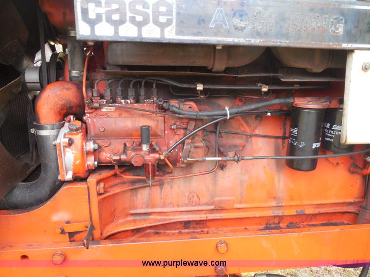 image for item I3421 1976 Case 1570 Spirit of 76 tractor