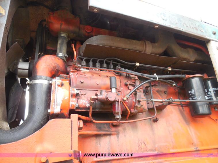 image for item I3421 1976 Case 1570 Spirit of 76 tractor