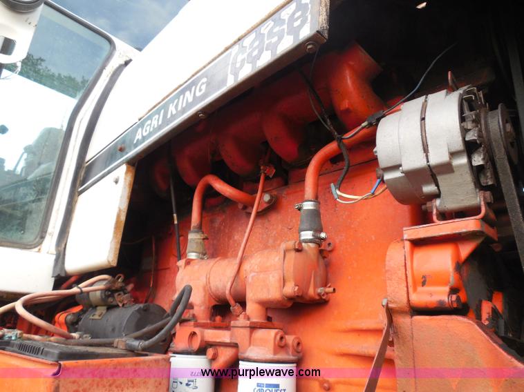 image for item I3421 1976 Case 1570 Spirit of 76 tractor