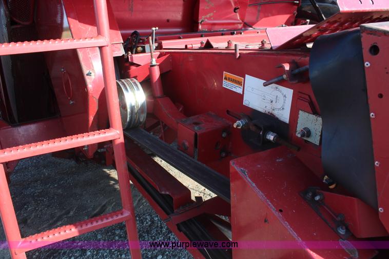 image for item I5751 1998 Case IH 2388 RWA combine