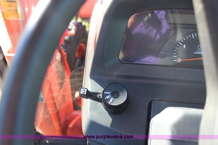 image for item I5759 2003 Kubota L3430 MFWD tractor