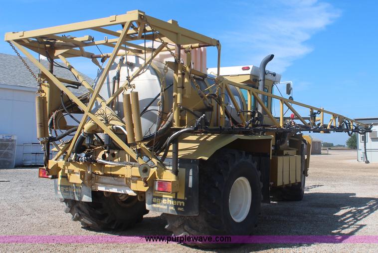 image for item I5856 1996 Ag-Chem Big A 2800 self-propelled sprayer