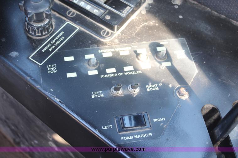 image for item I5856 1996 Ag-Chem Big A 2800 self-propelled sprayer