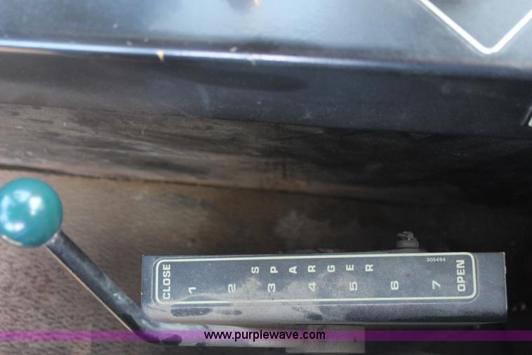 image for item I5856 1996 Ag-Chem Big A 2800 self-propelled sprayer