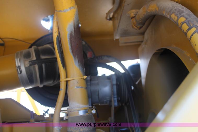 image for item I5856 1996 Ag-Chem Big A 2800 self-propelled sprayer