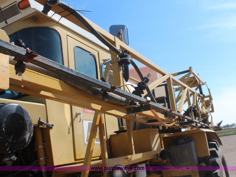 image for item I5856 1996 Ag-Chem Big A 2800 self-propelled sprayer