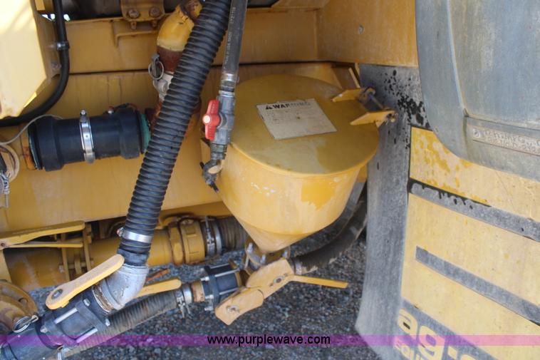 image for item I5856 1996 Ag-Chem Big A 2800 self-propelled sprayer