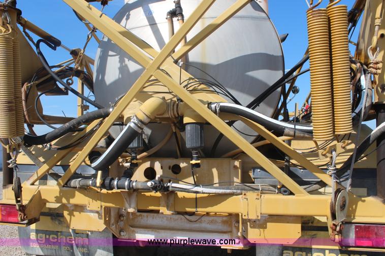 image for item I5856 1996 Ag-Chem Big A 2800 self-propelled sprayer