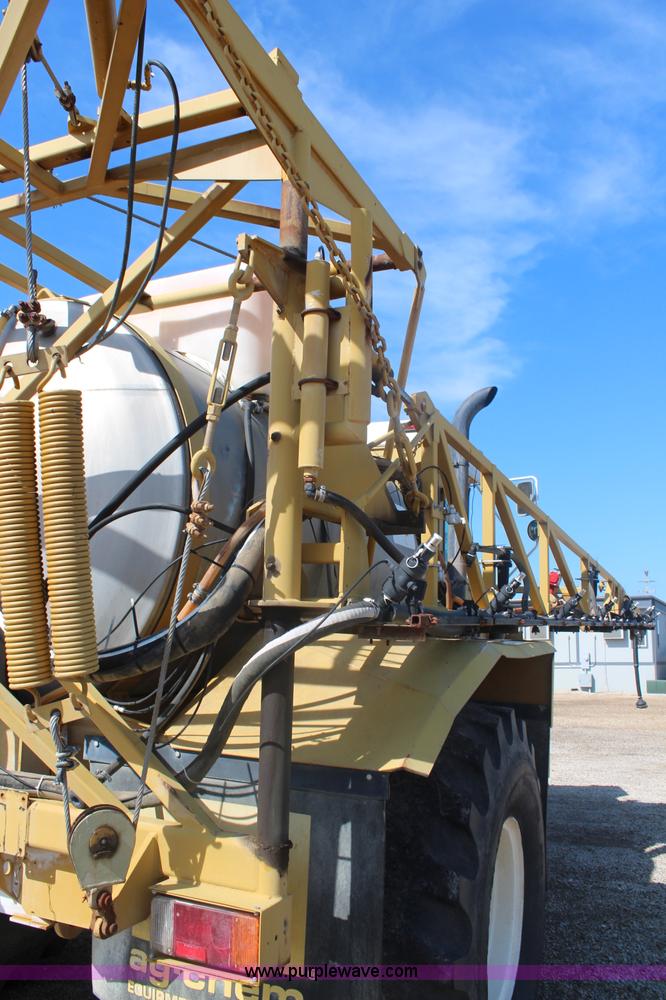 image for item I5856 1996 Ag-Chem Big A 2800 self-propelled sprayer