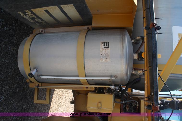 image for item I5856 1996 Ag-Chem Big A 2800 self-propelled sprayer