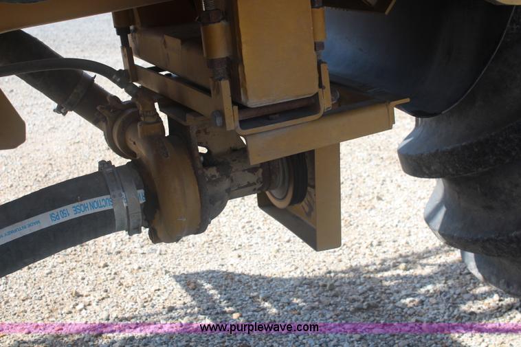 image for item I5856 1996 Ag-Chem Big A 2800 self-propelled sprayer