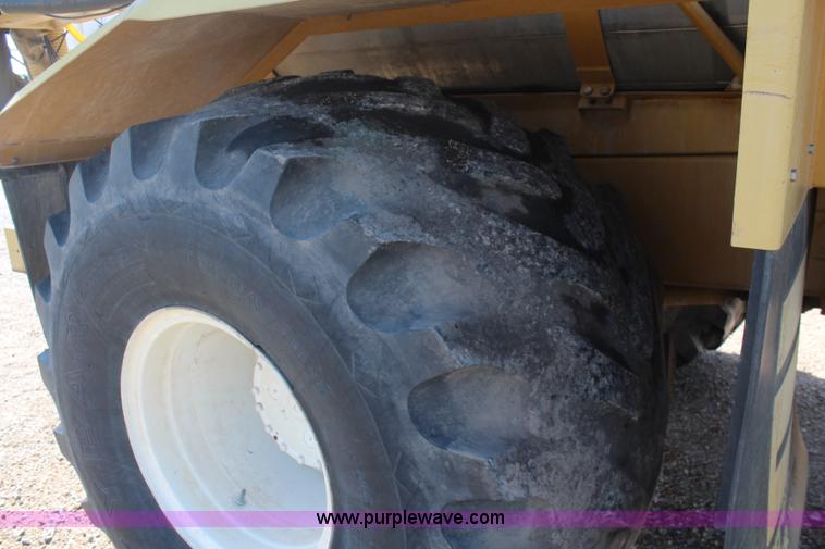 image for item I5856 1996 Ag-Chem Big A 2800 self-propelled sprayer