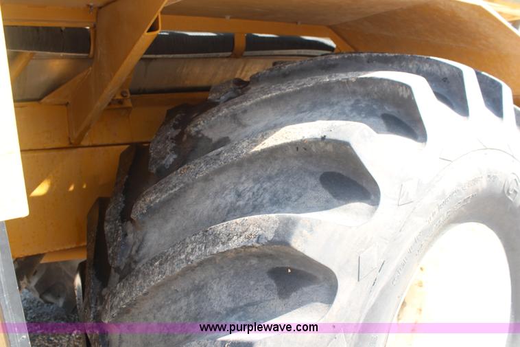 image for item I5856 1996 Ag-Chem Big A 2800 self-propelled sprayer