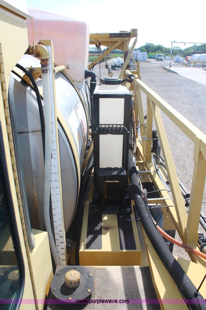 image for item I5856 1996 Ag-Chem Big A 2800 self-propelled sprayer