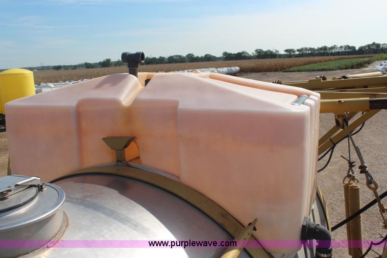 image for item I5856 1996 Ag-Chem Big A 2800 self-propelled sprayer